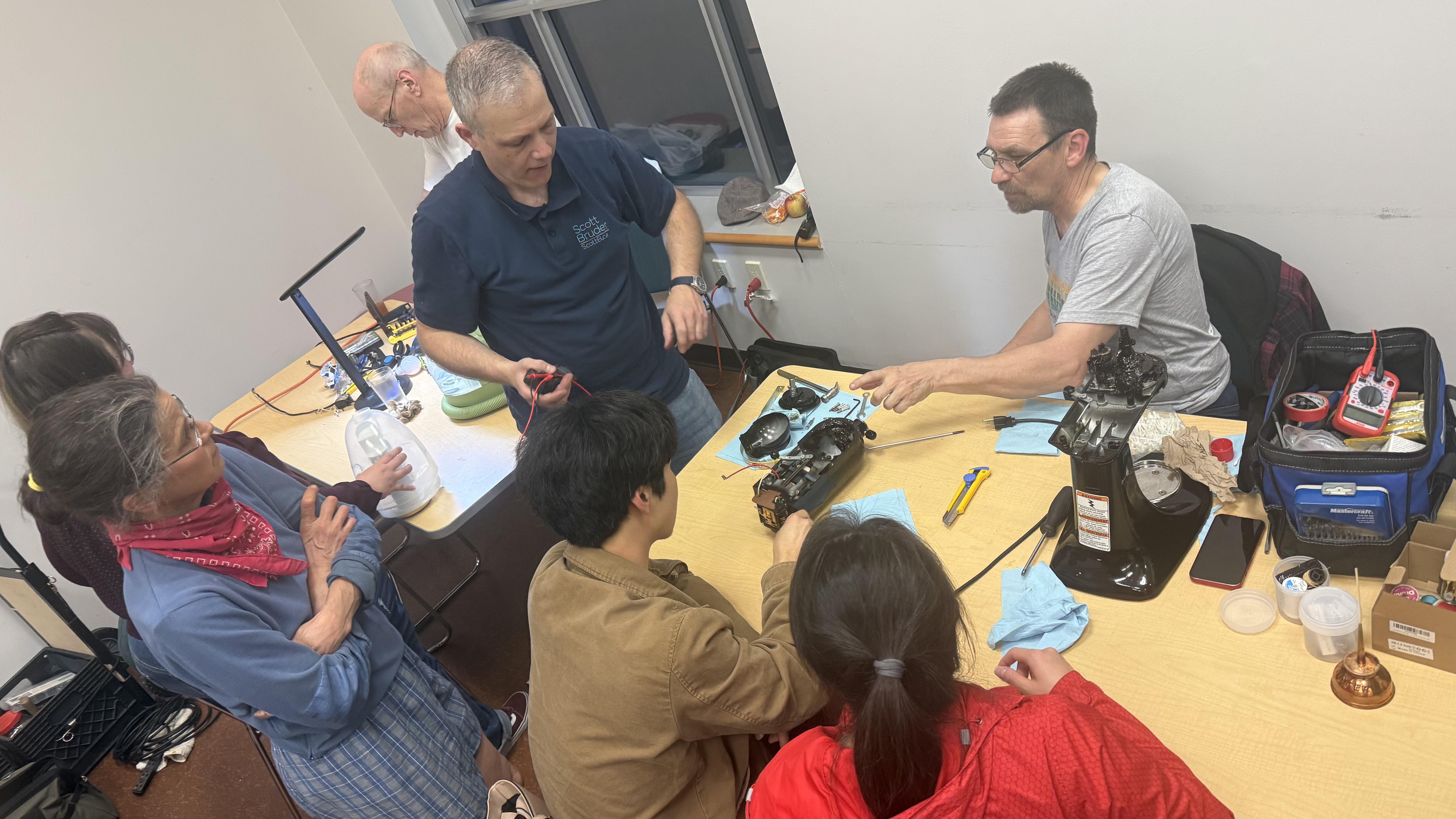 Repair Cafe photo 6
