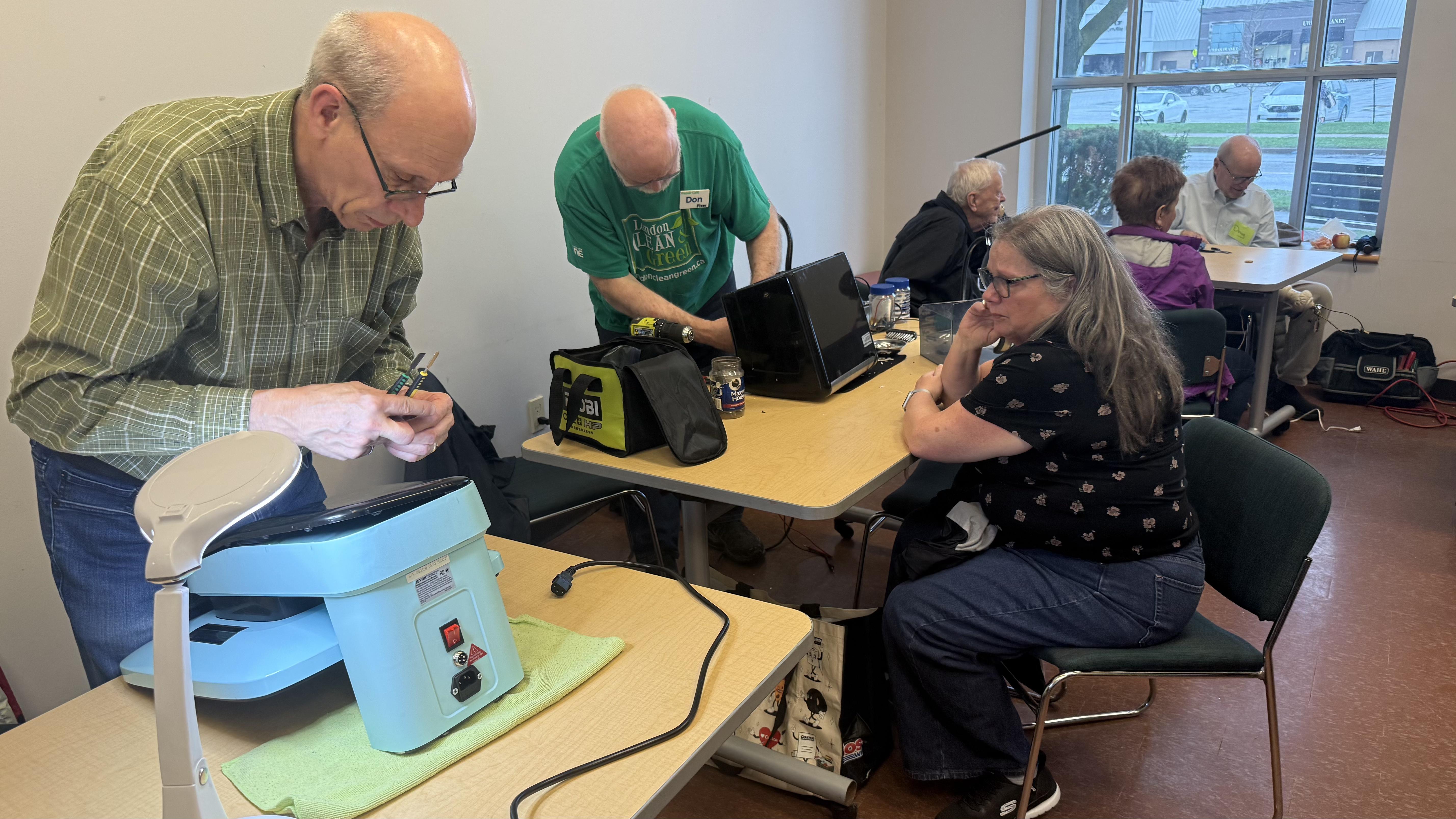 Repair Cafe photo 9